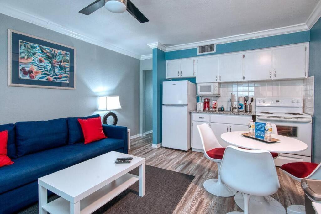 Sunset Beach Suites At Madeira Beach! Pet Friendly With Summer Breezes! - Suite 6 St. Pete Beach Zewnętrze zdjęcie